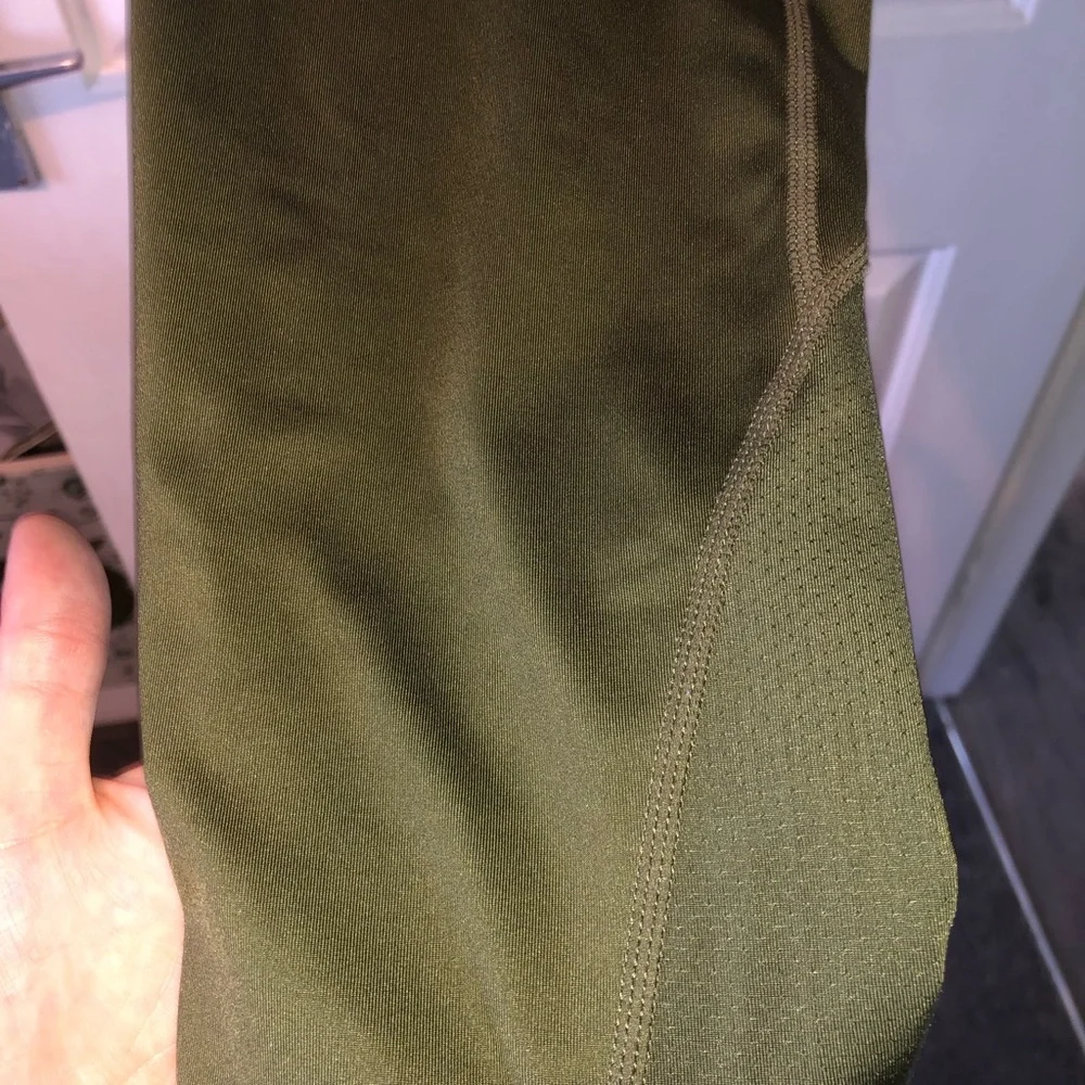 NIKE PRO khaki leggings size UK M - Picture 11 of 11